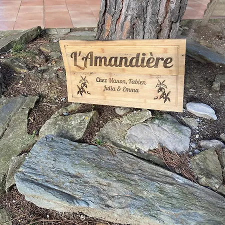 L'amandière Cucugnan